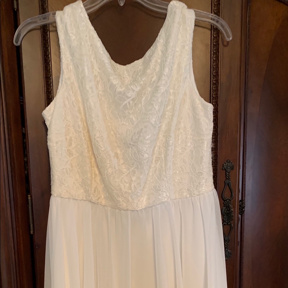DB Studio short Wedding Dress Size 12 NWOT